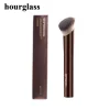 Hourglass Makeup Brushes Long Handle Oblique Foundation Make-up Brush  Foundation Buffing Brush Concealer Brush Makeup Tools 2