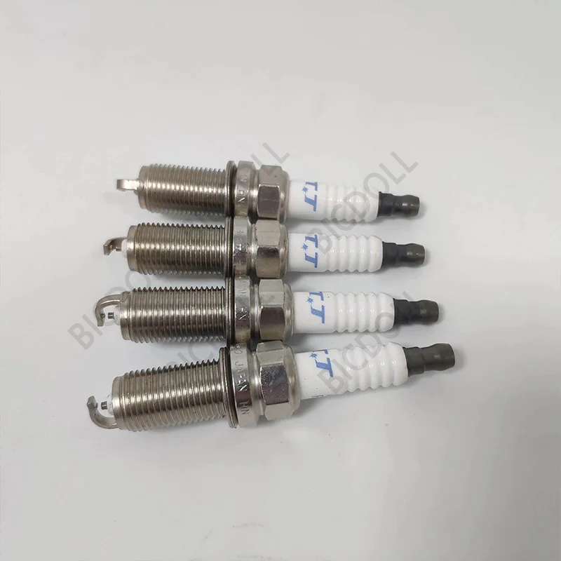 

Platinum Spark Plug 4505 PKH16TT for Nissan 350Z Altiima Toyota Kia Forte Hyundai Tucson Infiniti Dodge Ram Lexus Fiat Jeep