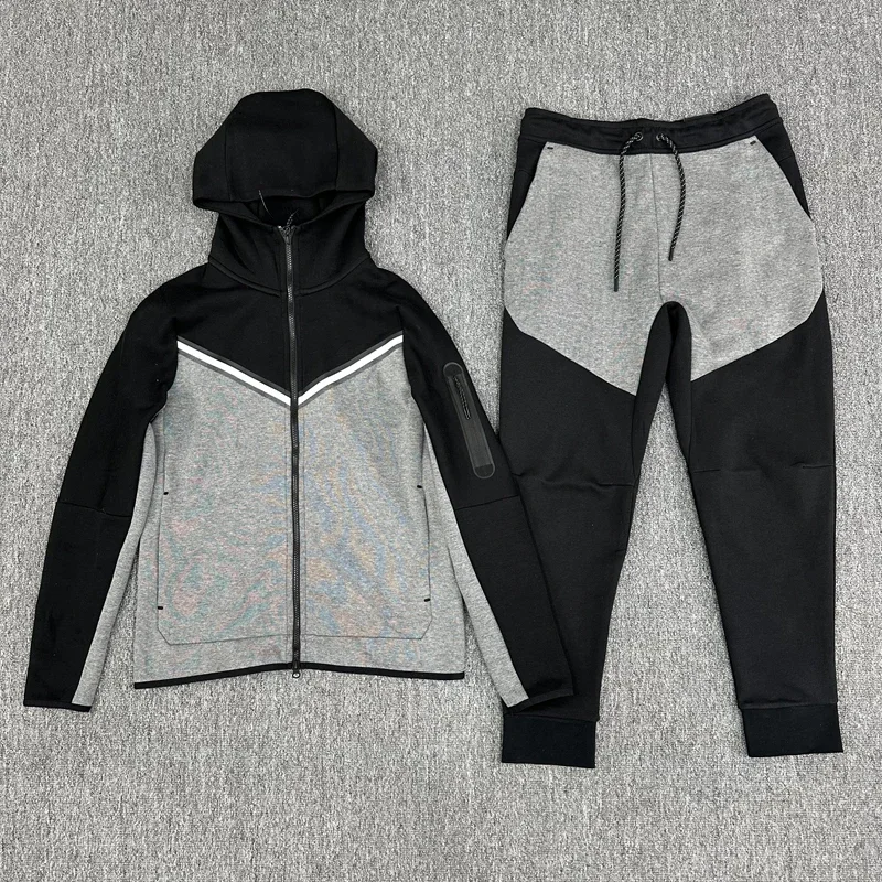 

2023 Spring and autumn new men's hooded jacket splicing suit leisure sports jogging two-piece set