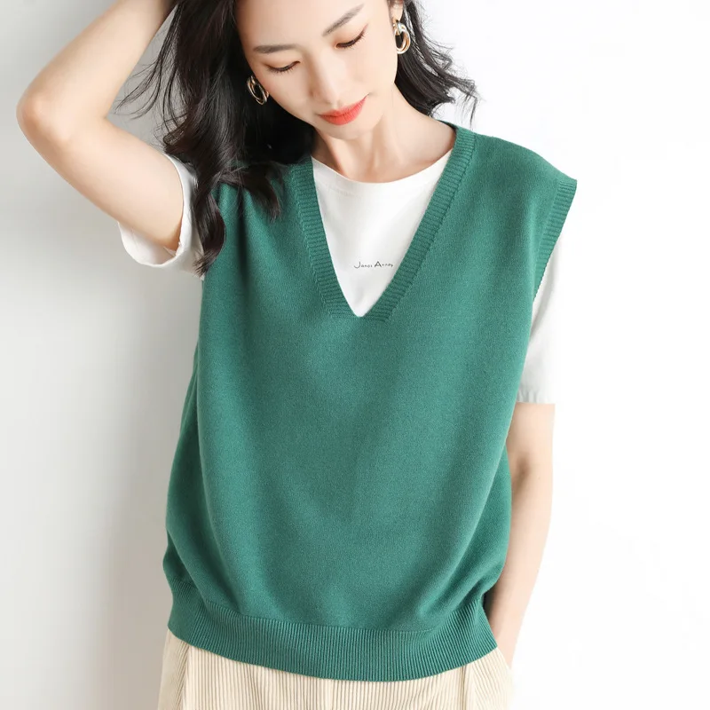 2026 Sweater Vest Spring Autumn Warm Fashin Korean Soft Loose Knit Vest V-neck Knitwear Solid Pullovers Short Style Sweater Vest