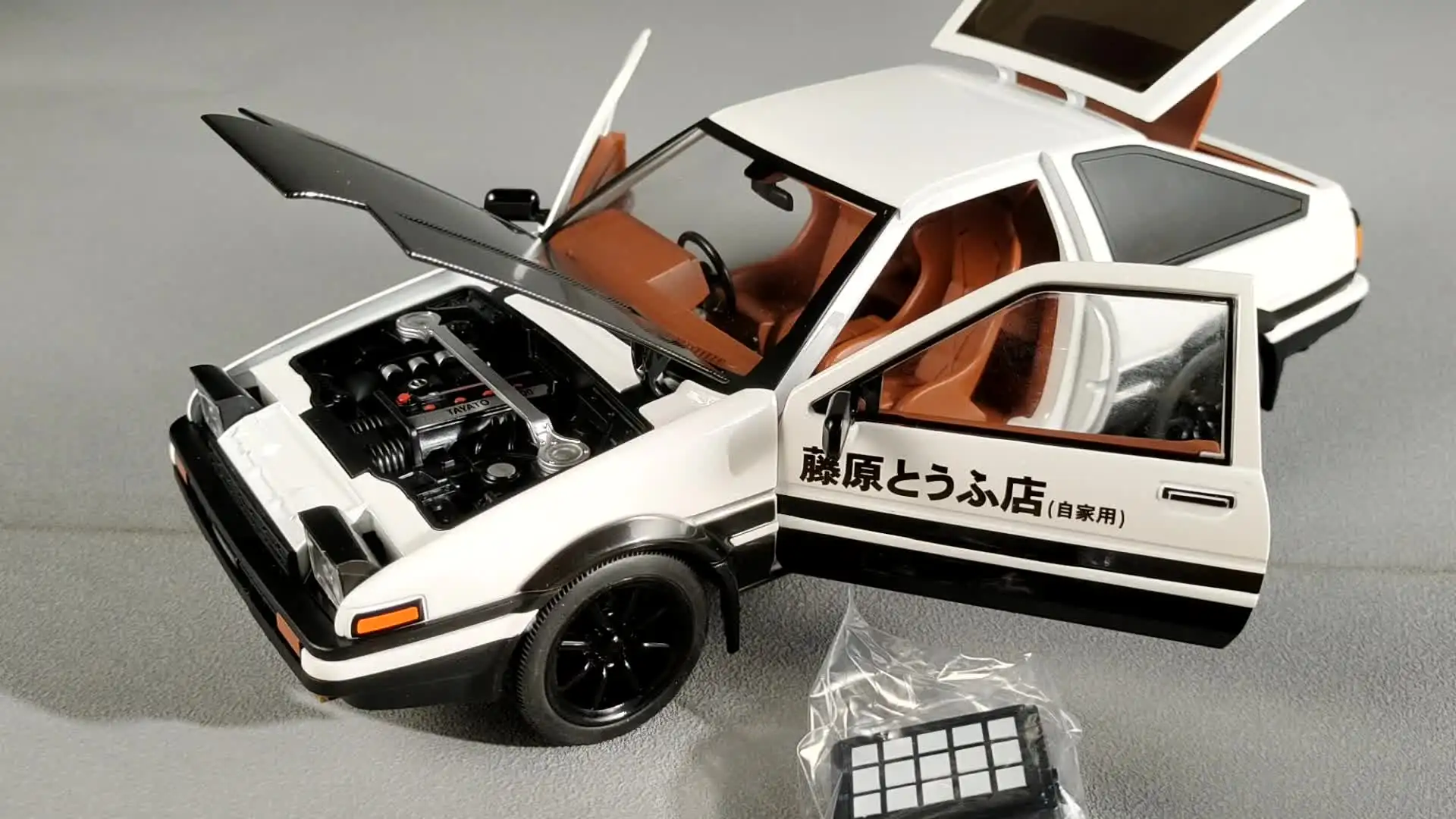 JDM 1:18 Toyota AE86 TRUENO Drift Racing Alloy Metal Diecast Model