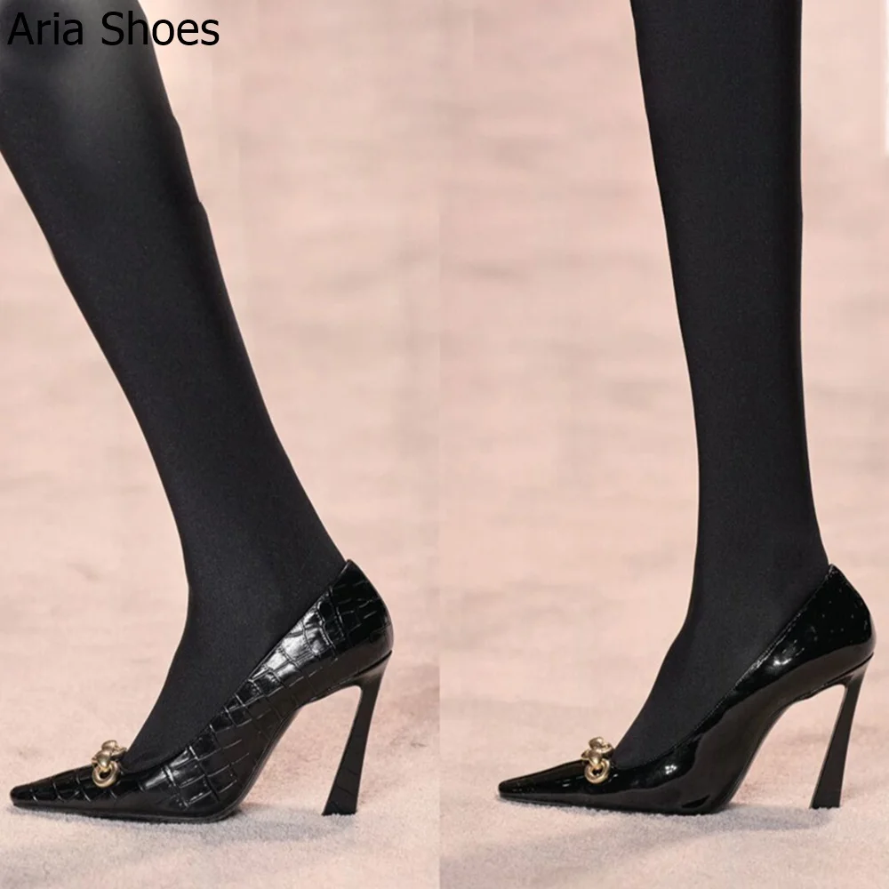 2024 New Summer Black High Heels Women's French Design Elegant 10Cm Stiletto Pumps Slip On Leather Pointed Toe Metal Buckle Shoe