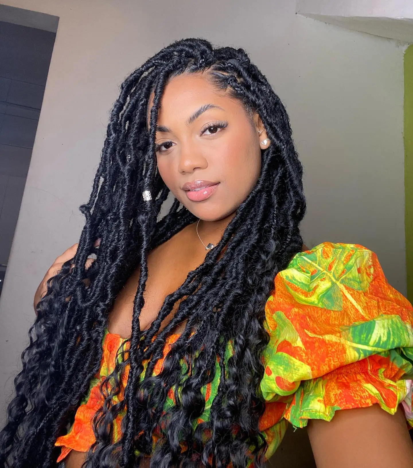 Color: Natural Color, Material Grade: virgin hair, Stretched Length: 24inches, Bulk Buy: 5pcs/lot - Bulk hair braiding Water Wave Bulk 18 inch human hair Boho braids with for knotless box or curly loose wave