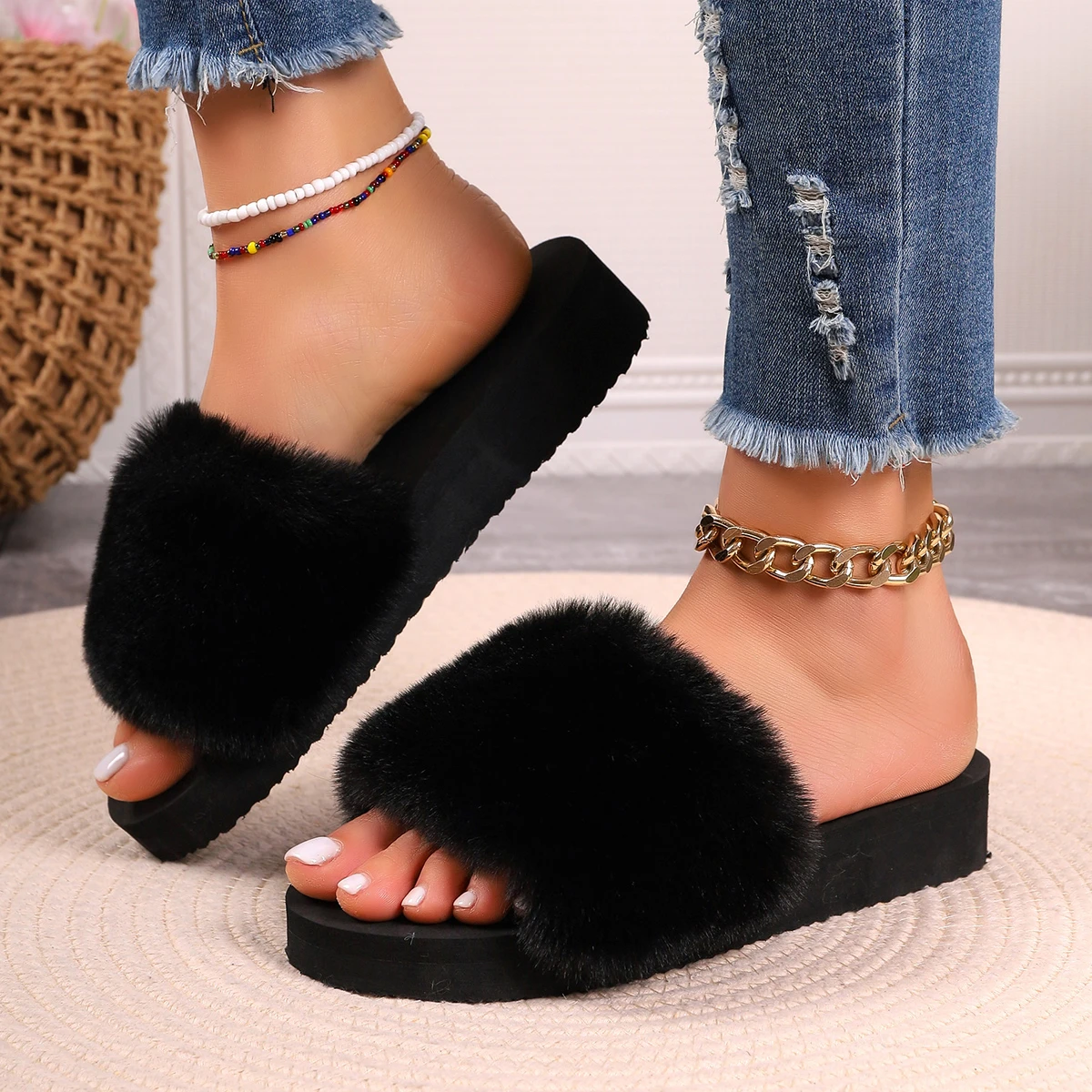 Women Slippers Fluffy Faux Fur Plush Slippers Fashion Design Home Slippers Indoor Open Toe Flat Non-slip Leisure Large Size Female Slides