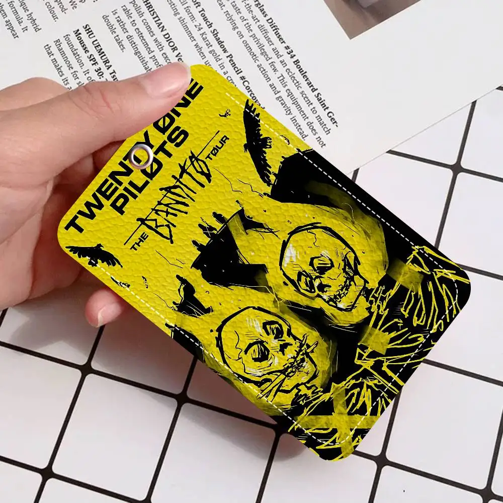 T-Twenty O-One 밴드 P-파일럿 사무용품 남녀 신용카드 키링 학생증 ID 카드 홀더 자격증 홀더 카드