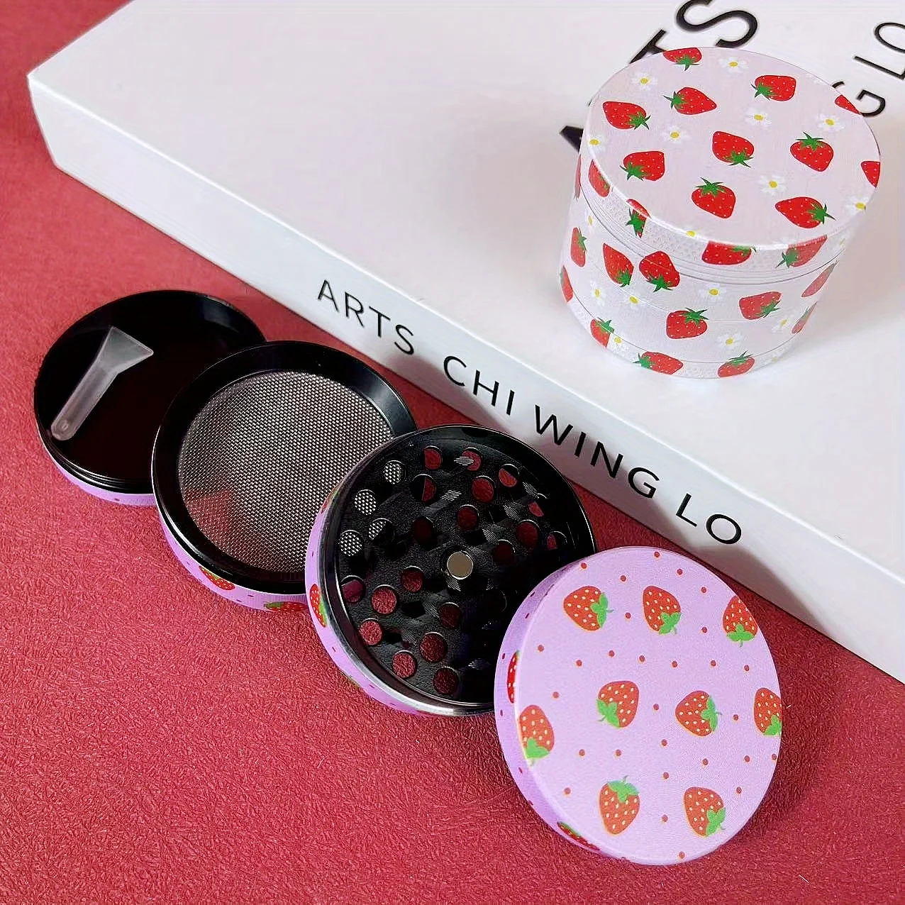 Strawberry-Themed Metal Herb and Spice Grinder – Durable Kitchen and Gift Accessory