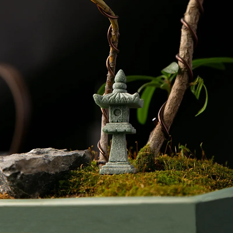 Miniature Pagoda Lantern 2