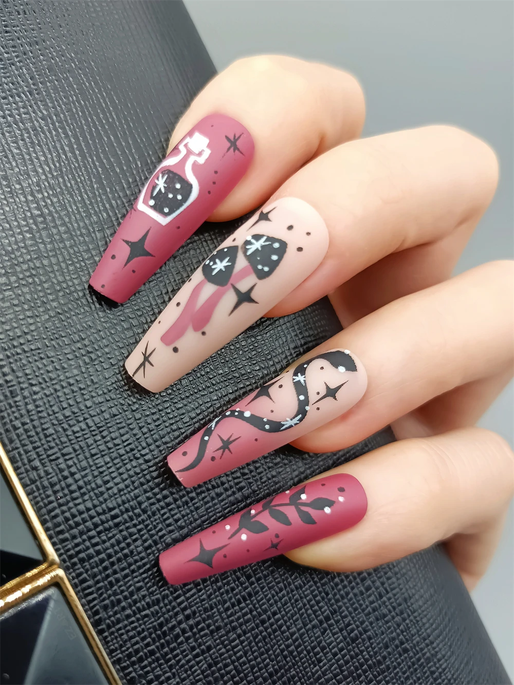 louis vuitton nails press on