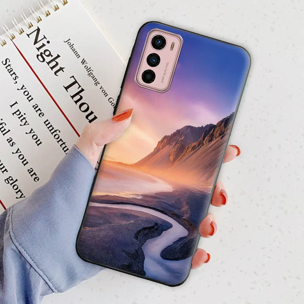 Vibrant Animal Design Silicone Case - Soft Bumper Protection for Motorola Moto Smartphones