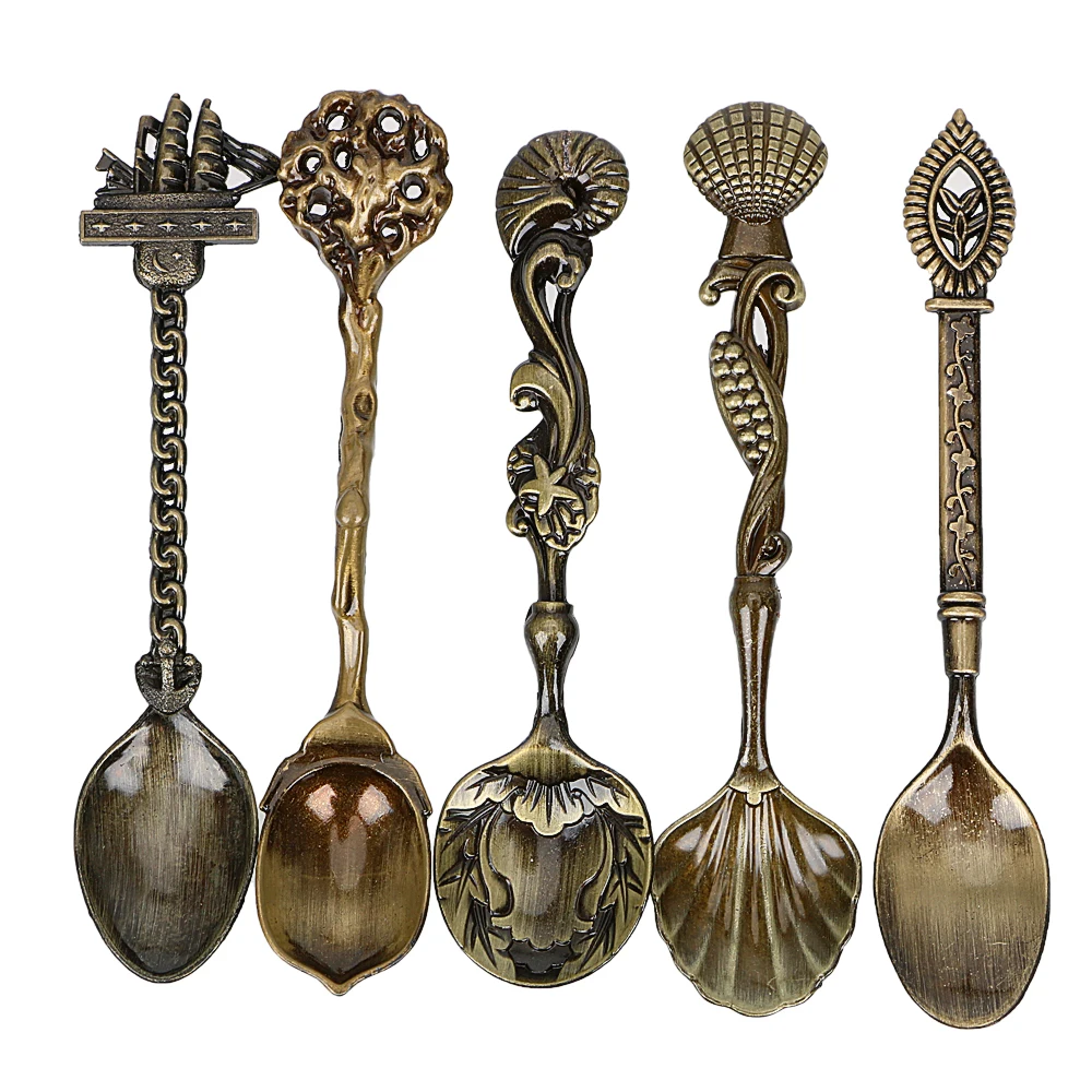 Stainless Steel Spoon Cutlery Set 5pcs/set Stainless Steel Spoon Sets Vintage Royal Style Small Tea Coffee Spoon Ice Cream Dessert for Snacks Party Carved