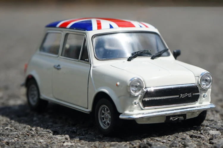 BMW MINI Cooper 1300