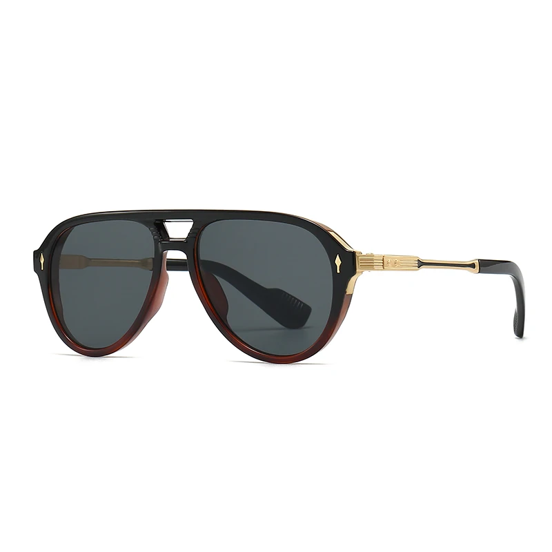 Photochromic