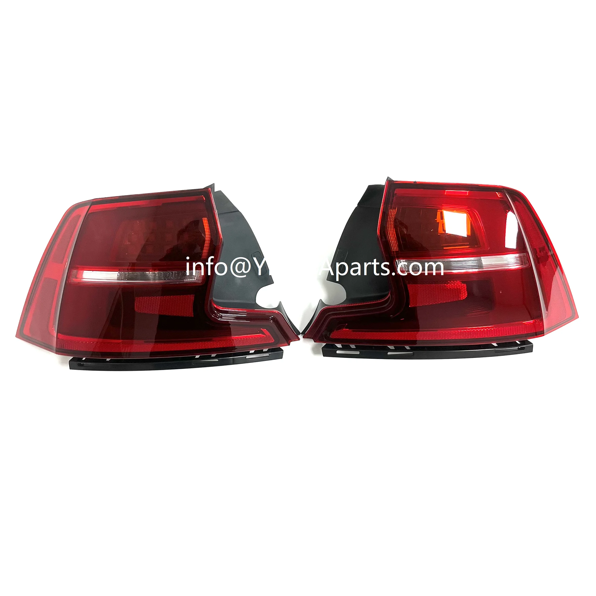 

YIQIDA OEM 31698712/31698713 Brand New Lighting Systems Red LED Tail Lamps (1 Pair) Auto Tail Lights For S90(17-)