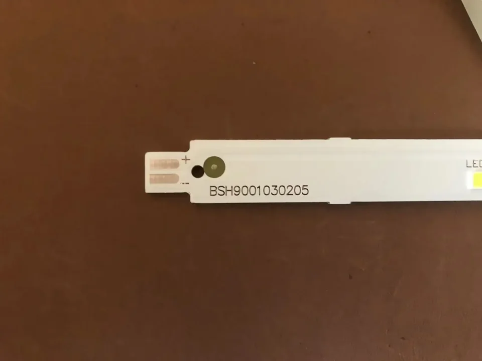 BSH9001030205 Kühlschrank LED-Lichtbrett - Ersatzbeleuchtung Für Bosch Kühlschrank, 3V/6V, 112x12mm