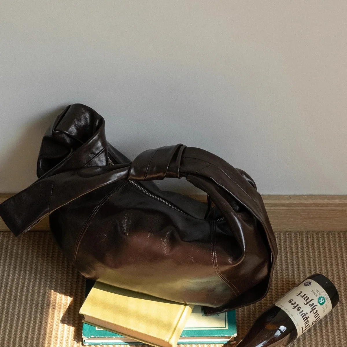 Underarm Bag PU Leather Solid Color Crescent Bag for Women Adjustable Strap Handbag Zipper Hobo Bag for Work Travel