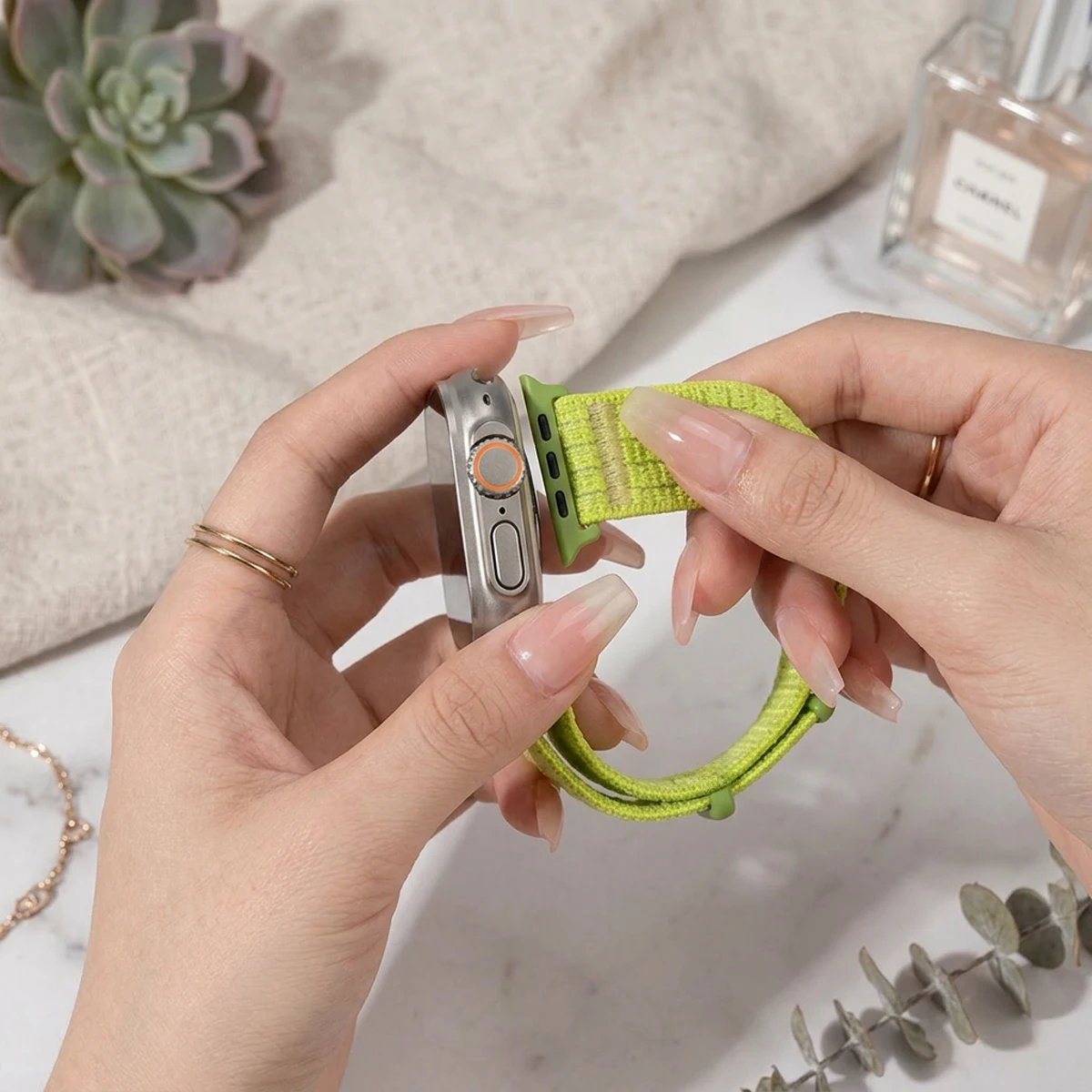 Durable Nylon Loop Strap for Smartwatch - Adjustable Band Bracelet, Various Sizes Available