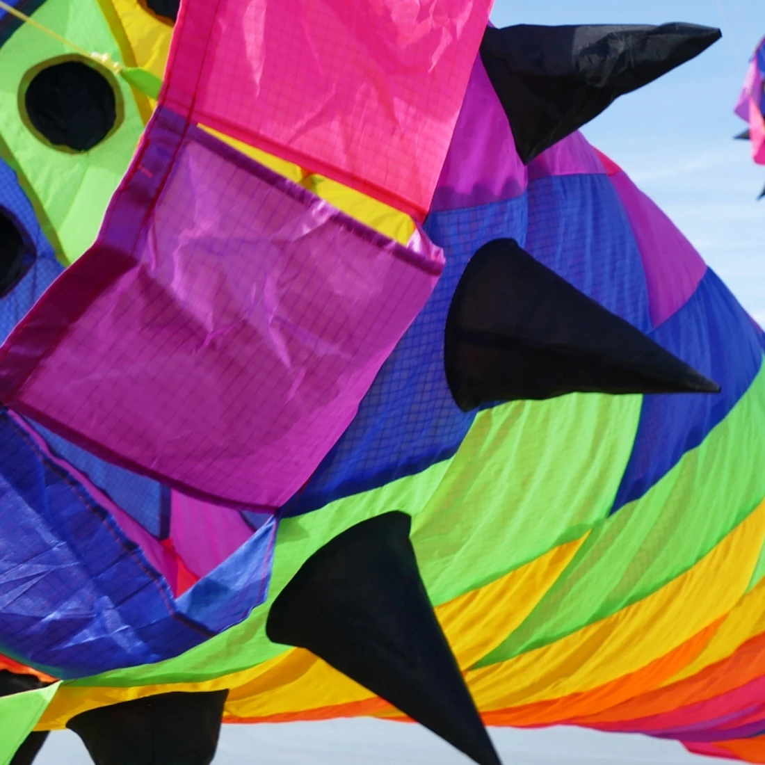 9KM 3.5m Shaped Kite Line Laundry Spinning Windsock Super Turbine with Ball Bearing Swivel for Kite Festival (Accept wholesale) 6