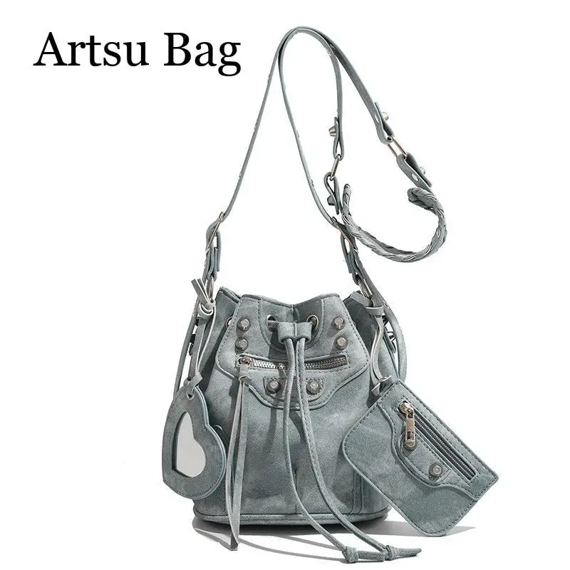 New Versatile Drawstring Women's Bag Fashionable Bucket Bag Rivet High-End Casual Commuting Shoulder Crossbody Bag Tote Handbag