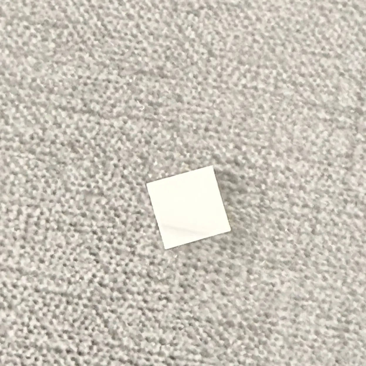적외선 필터, 1064nm 필터, 적색 코팅, AR1064nm, 가시광선 흡수, 고광학 등급.