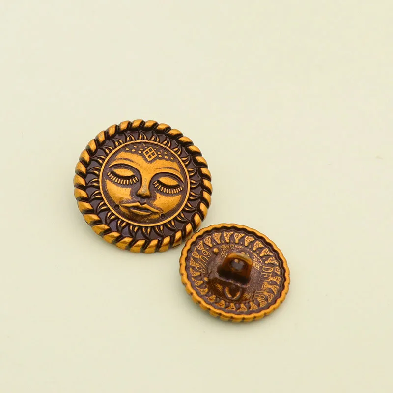 새로운 18mm 20m 23mm 원형 금속 레드 브론즈 스마일 얼굴 눈 감은 얼굴 패턴 섕크 버튼 (자켓 코트 가디건 스웨터 DIY 용품)
