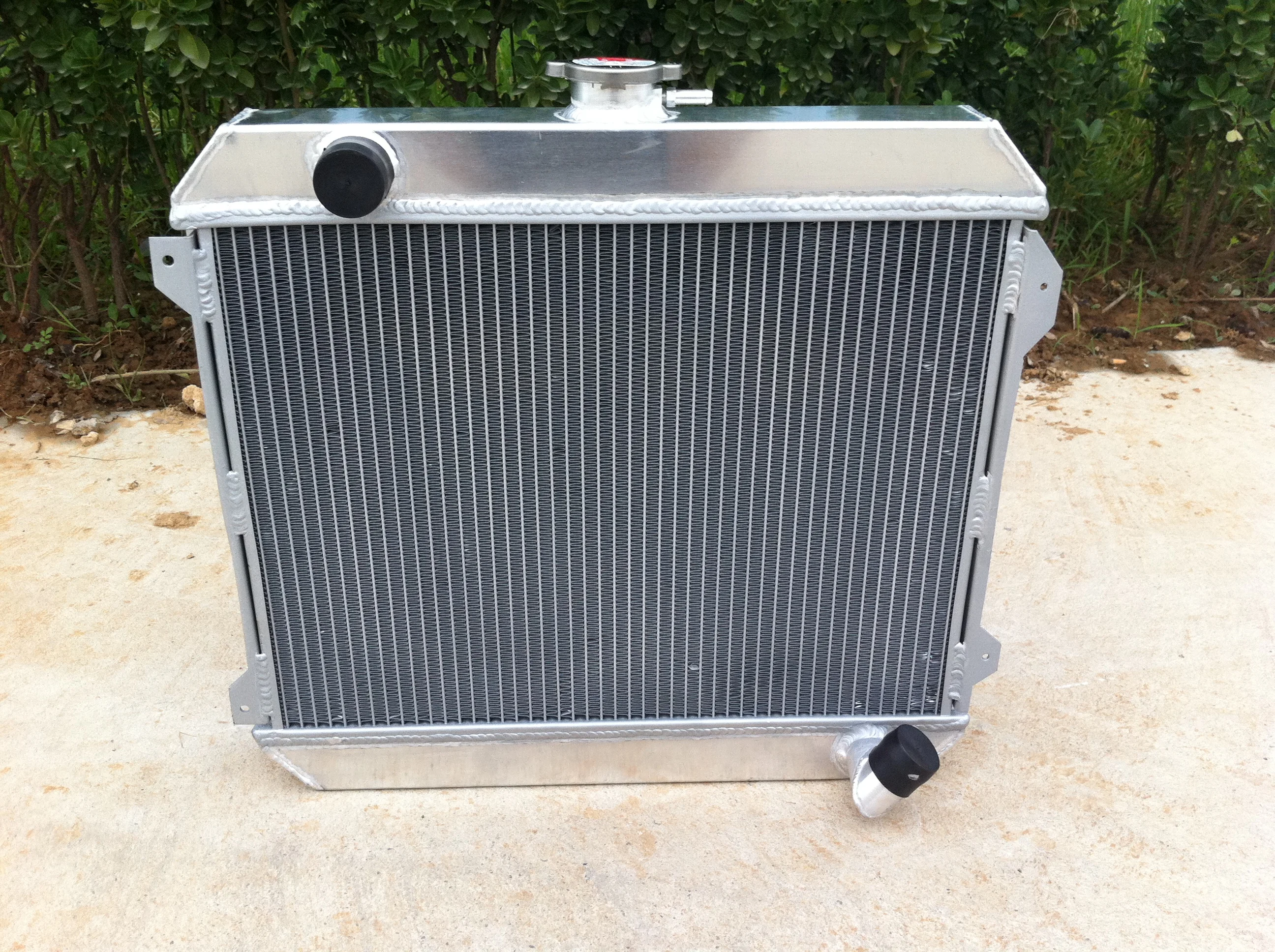 Radiador De Aluminio De Alto Flujo LL-Cooling 56mm Para Chevy Corvette C5 5.7 V8 (1997-2004) - 2 Filas