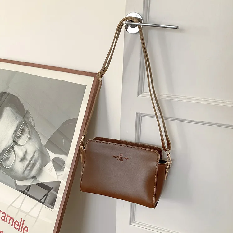 women's bag new cross-body single shoulder bag fashion Korean version of small square bag trend women's bag oblique collapse bag