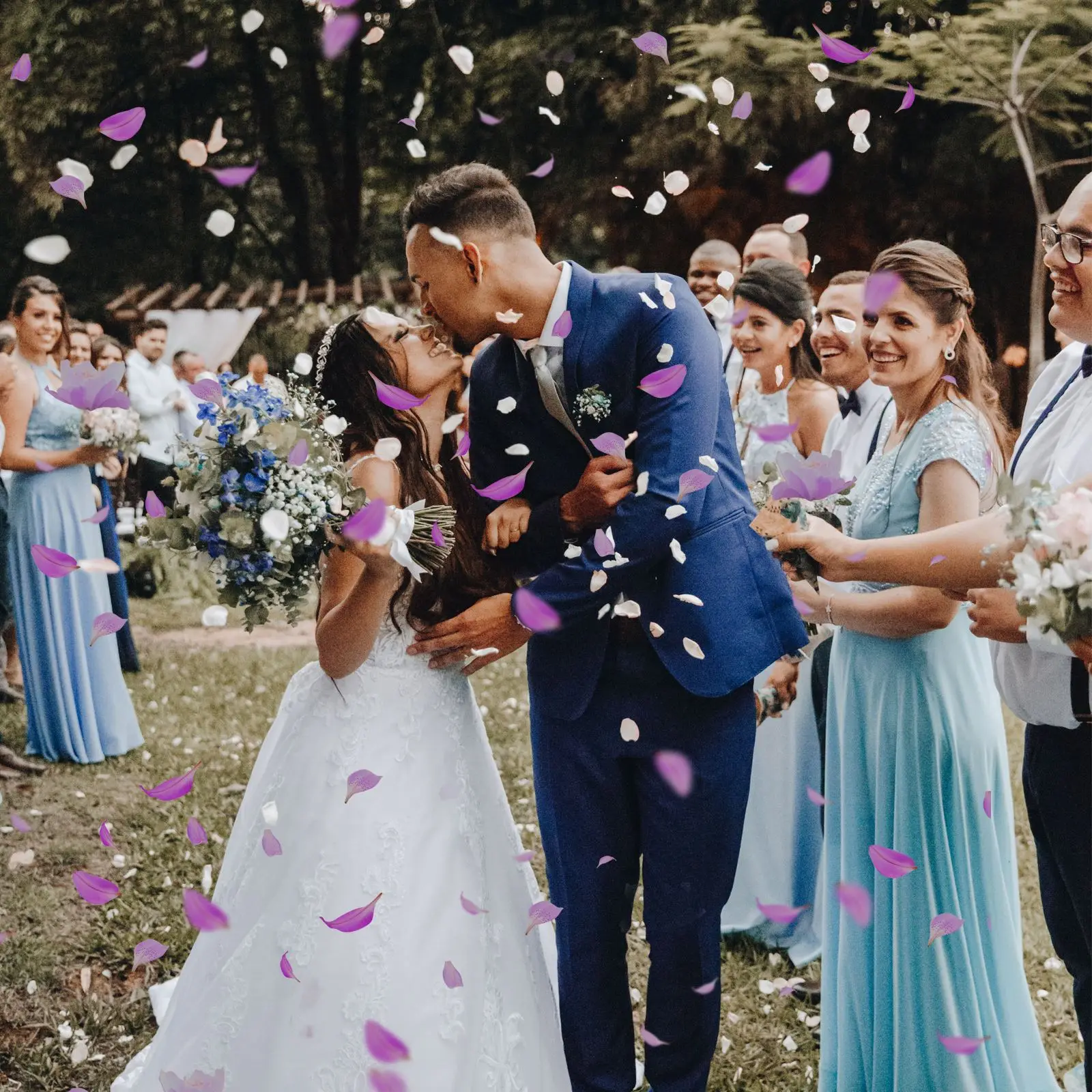  Petal Confetti for Wedding Party - Dried Flowers Natural 100%  Biodegradable Party Table Decoration Flower Girl Bridal Shower : Home &  Kitchen