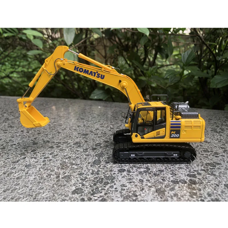 1:50 Scale KOMATSU PC200-11 Excavator Alloy Engineering