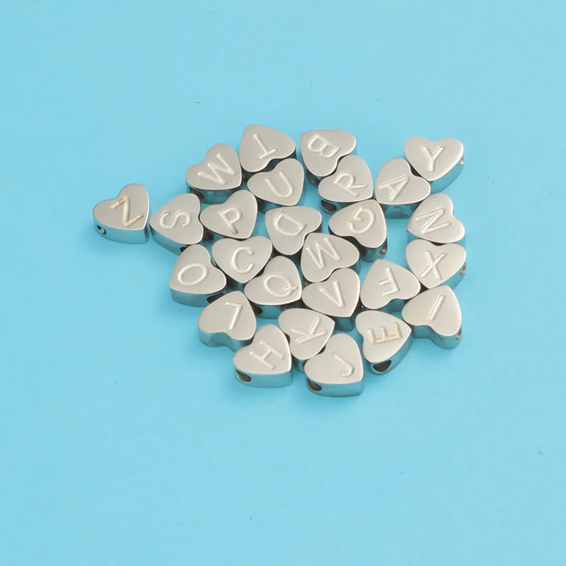 

26pcs/Lot Stainless Steel Heart Etching Alphabet Beads Charms Whole 26 Letters From A-Z for DIY Jewelry Findings Accessories