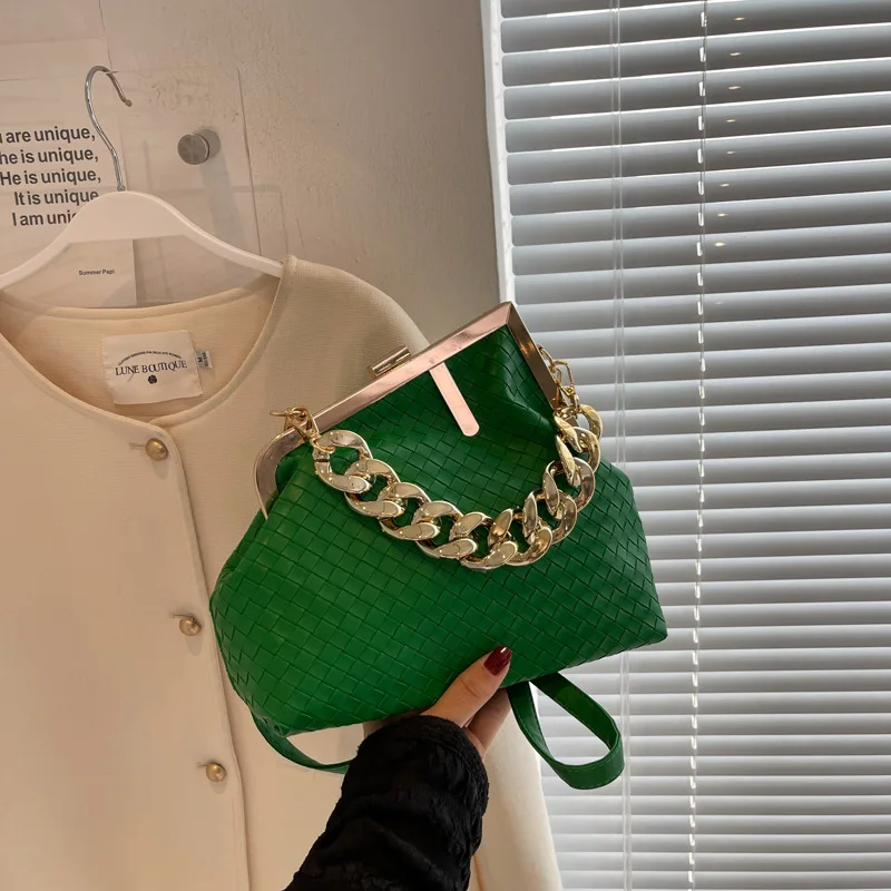 Advanced Texture Fashion Thick Chain Niche Women 2024 New Clipped Button Crossbody Summer Woven Bag Shoulder Bag