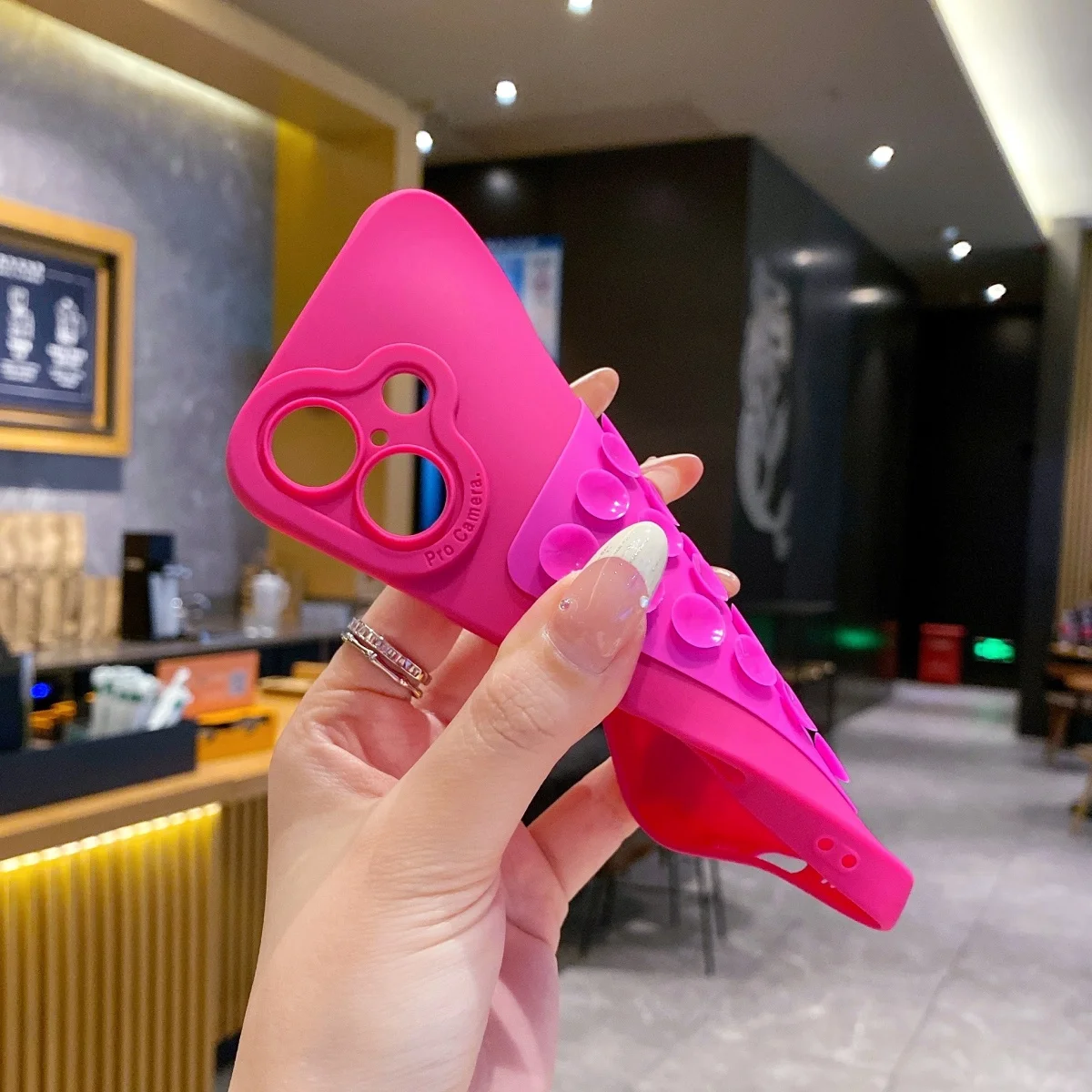Chic Silicone Suction Cup Phone Case with Selfie Holder