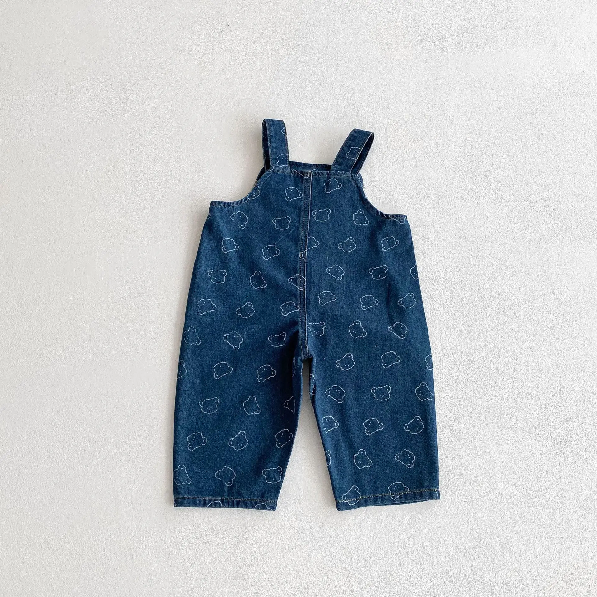 2025 Spring New Children Loose Denim Overalls Cotton Baby Girls Cartoon Bear Print Casual Pants Boys Strap Trousers Kids Jeans