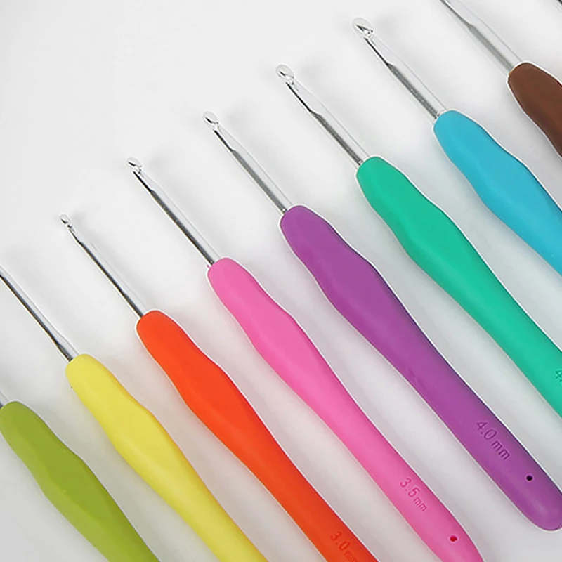 Crochet Needles Aluminum Hook with Colorful Soft Rubber Grip Cushioned Knitting