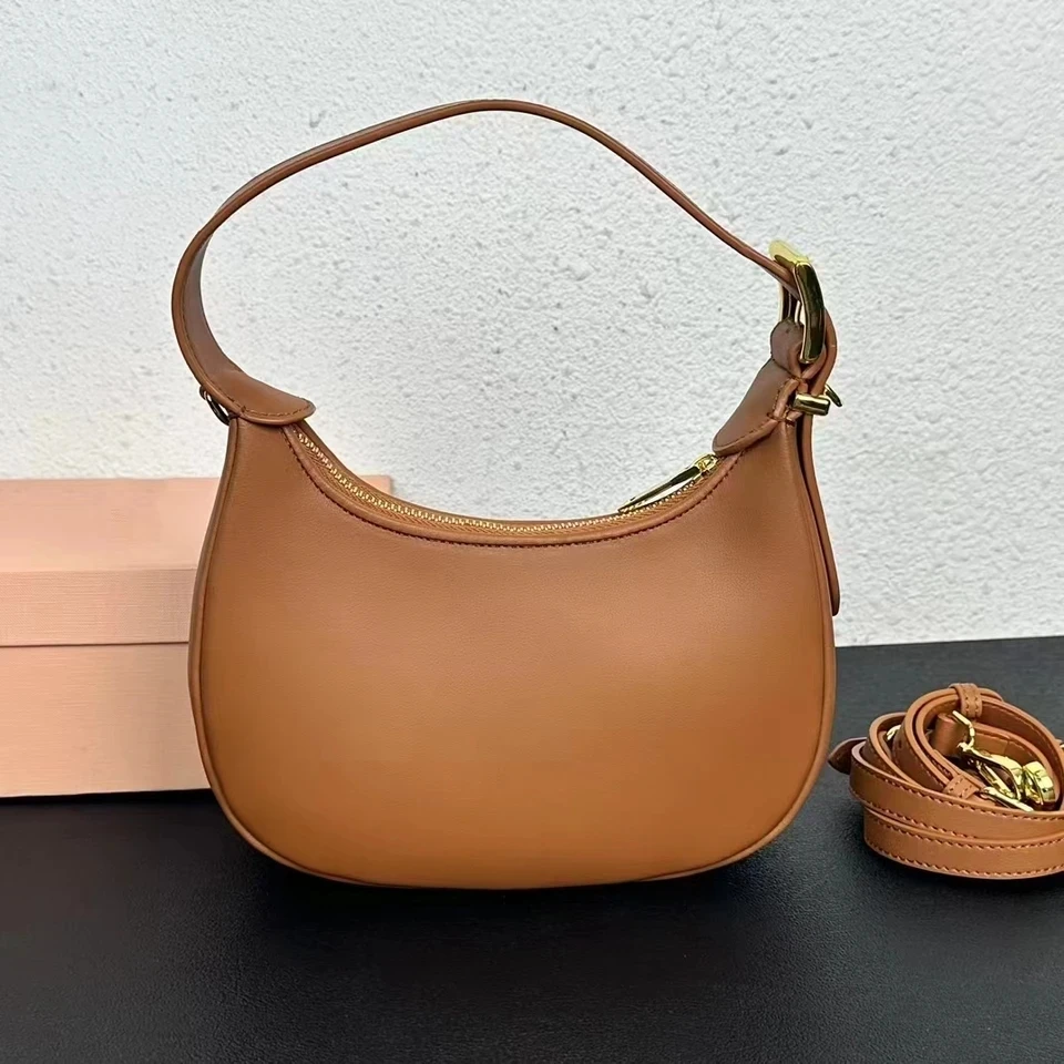 

New plain leather hardware exquisite three-dimensional daily versatile soft and fashionable minimalist underarm bag