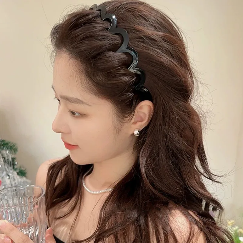 2 pieces of wavy hairbands for women Non-slip Pressure Forehead Broken Hair Simple Black Amber Hair Bands Hair toothed comb