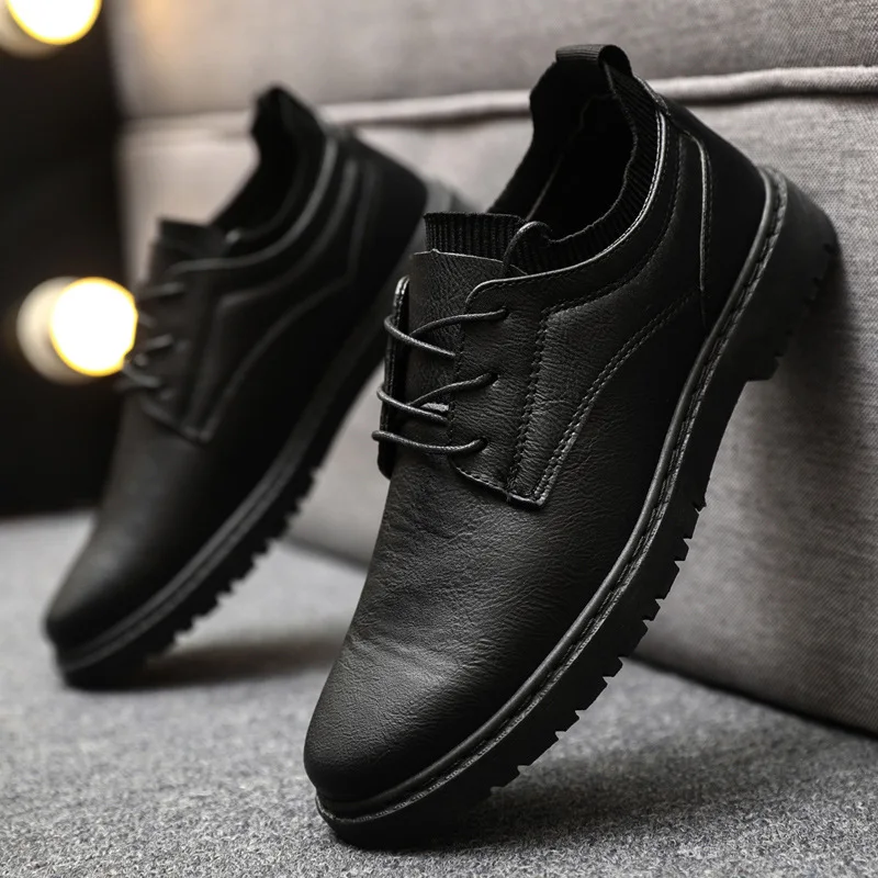 New Leather Casual Shoes For Men Leather Loafers Shoes Comfortable Anti-Slip Outdoor Slip On Sneakers Fashion Retro Leisure