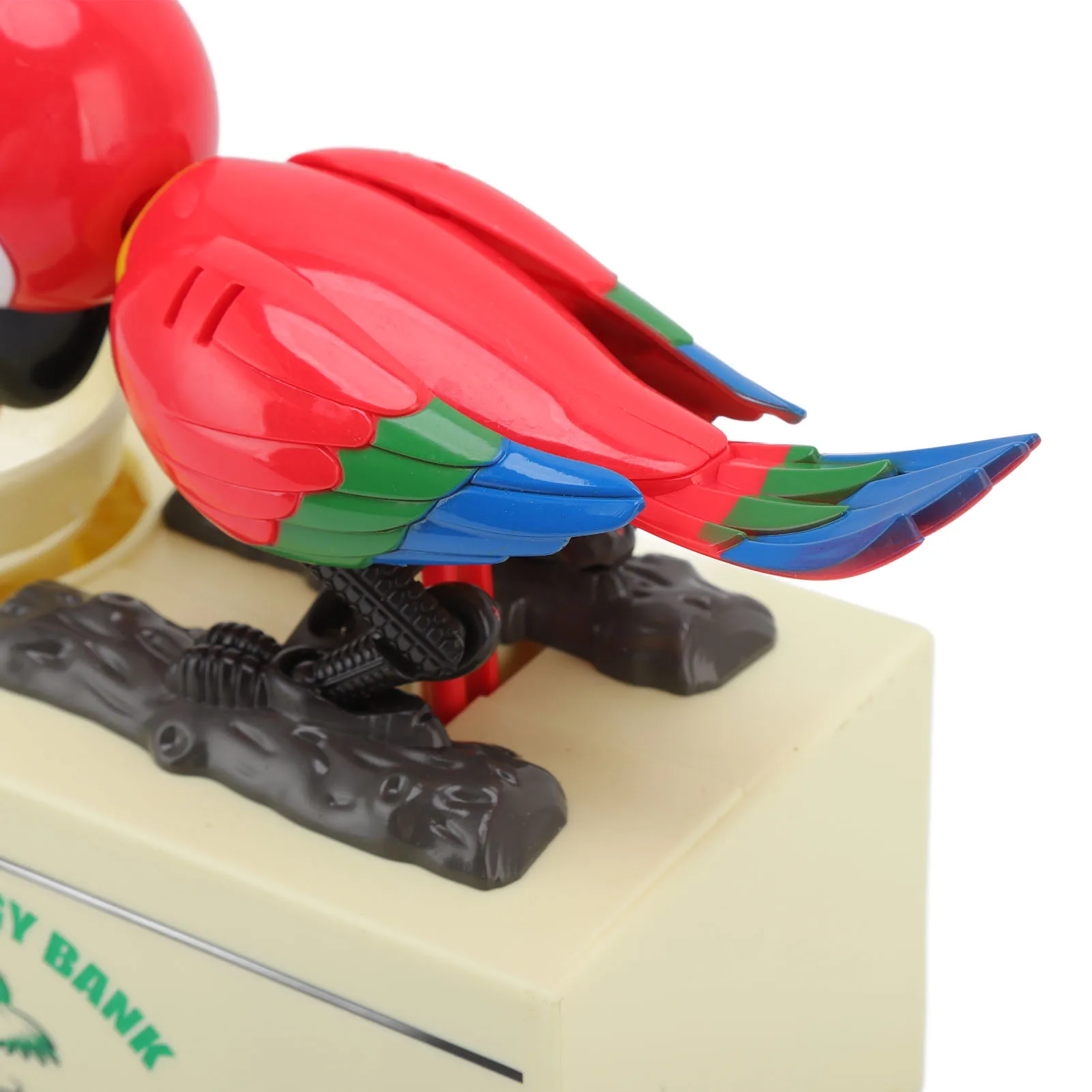 Рисунок 4 - Копилка для монет в виде попугая