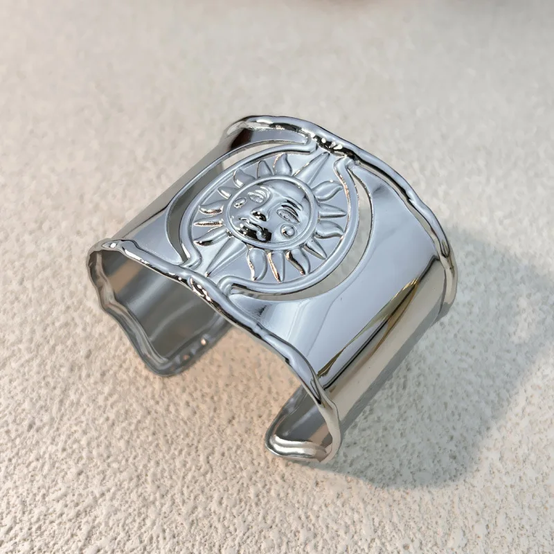 Stainless Steel Gold Plated Wrist Cuff Bangle Bracelet for Women Sun Pattern Texture Trendy Jewelry Party Gift Wide Bangles New