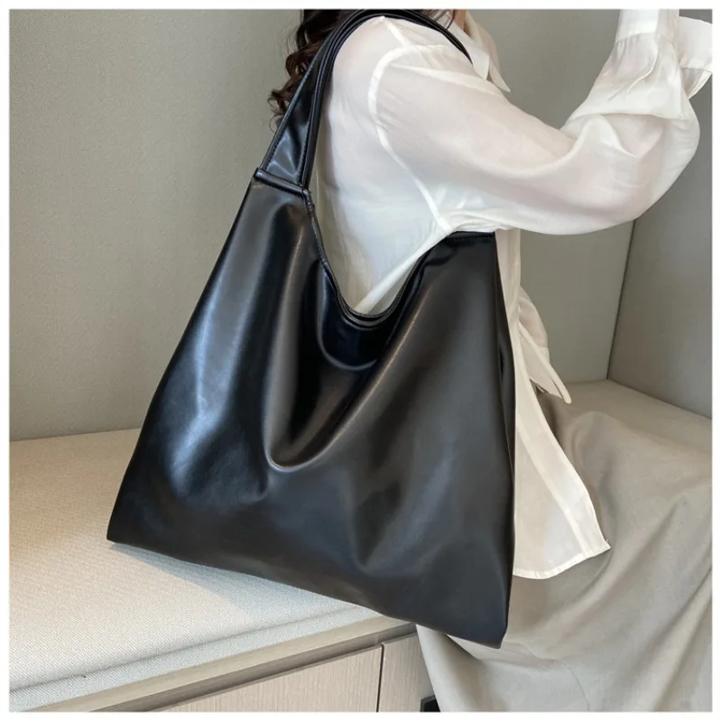 Minimalist PU Leather Hobo Bag, Large Capacity Commuting Tote Bag