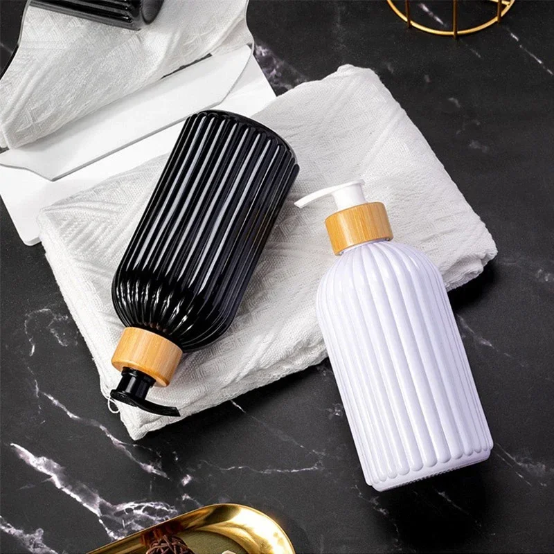 500ml Bamboo Pump Refillable Soap Bottle 2