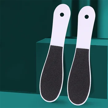 Lima per piedi di alta qualità Rimozione calli a doppia faccia per pelle morta Strumenti professionali per pedicure Raschietto per calli Levigatrice per tallone 1