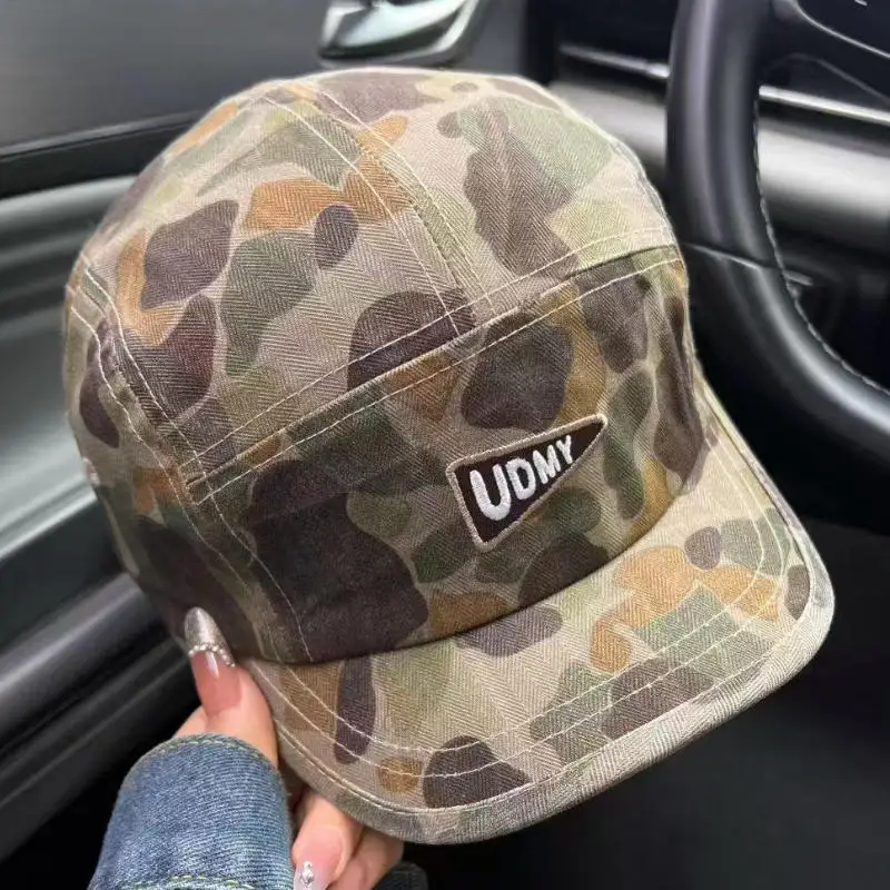 American-style retro camouflage short-brim duckbill cap, workwear style, makes the face look smaller, embroidered baseball cap