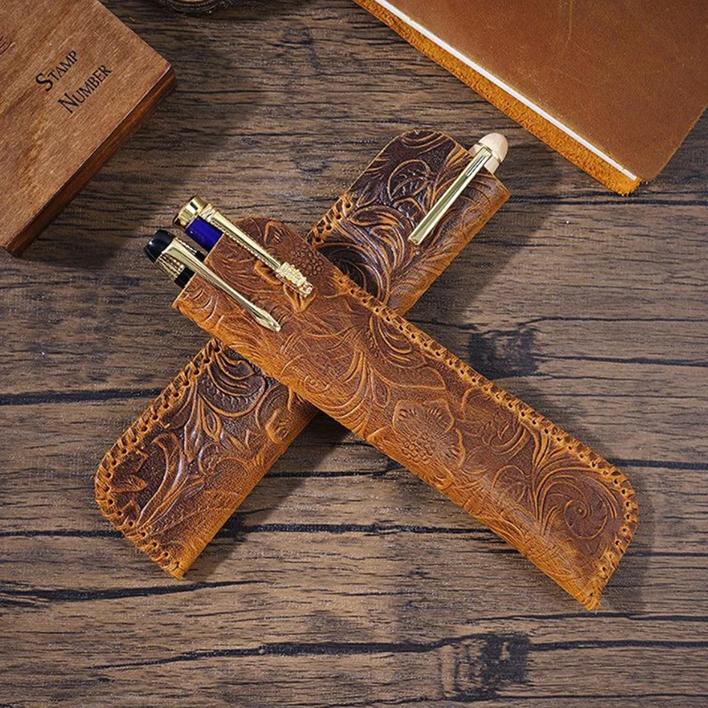 

Сумка для карандашей ручной работы из натуральной кожи с рельефным дизайном