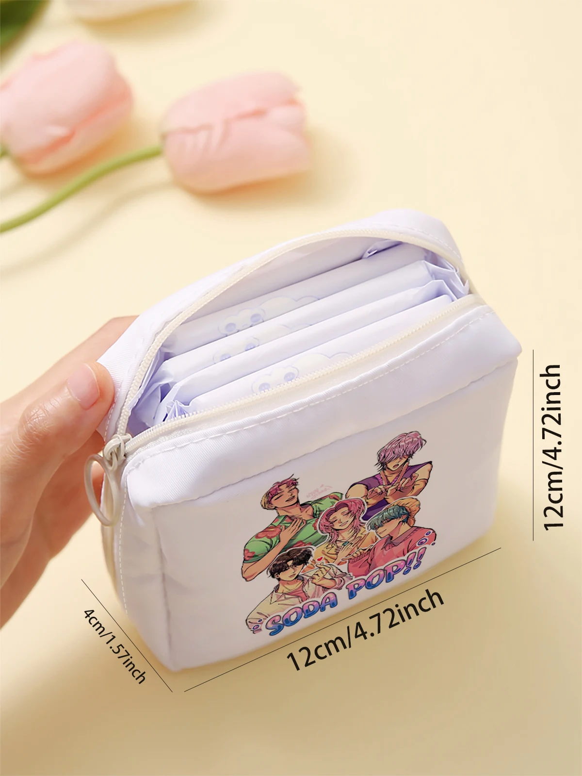 Cartoon pattern printed sanitary napkin storage bag, women's lightweight tissue bag, sanitary tissue bag