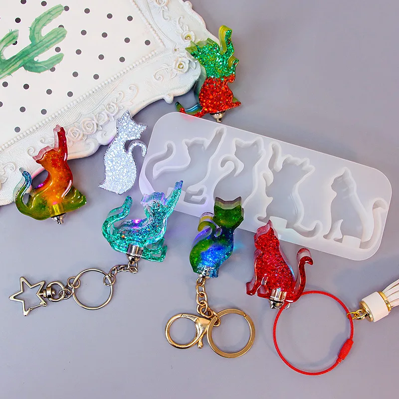DIY Crystal Resin Cat Series Keychain Silicone Mold Quicksand