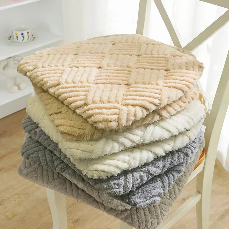 1 Pcs 40x43cm Oval Plush Dining Chair Seat for Home Thickened Warm Non-slip Cushion Car Sofa Removable and Washable Cushions 3