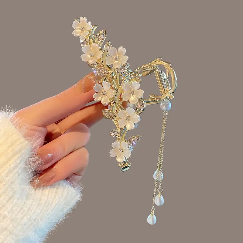 

Pearl Flower Tassel Hair Claw for Women Cute Sweet Hair Clip Girls Fashion Elegance Headdress Korean Exquisite Hair Accessoires