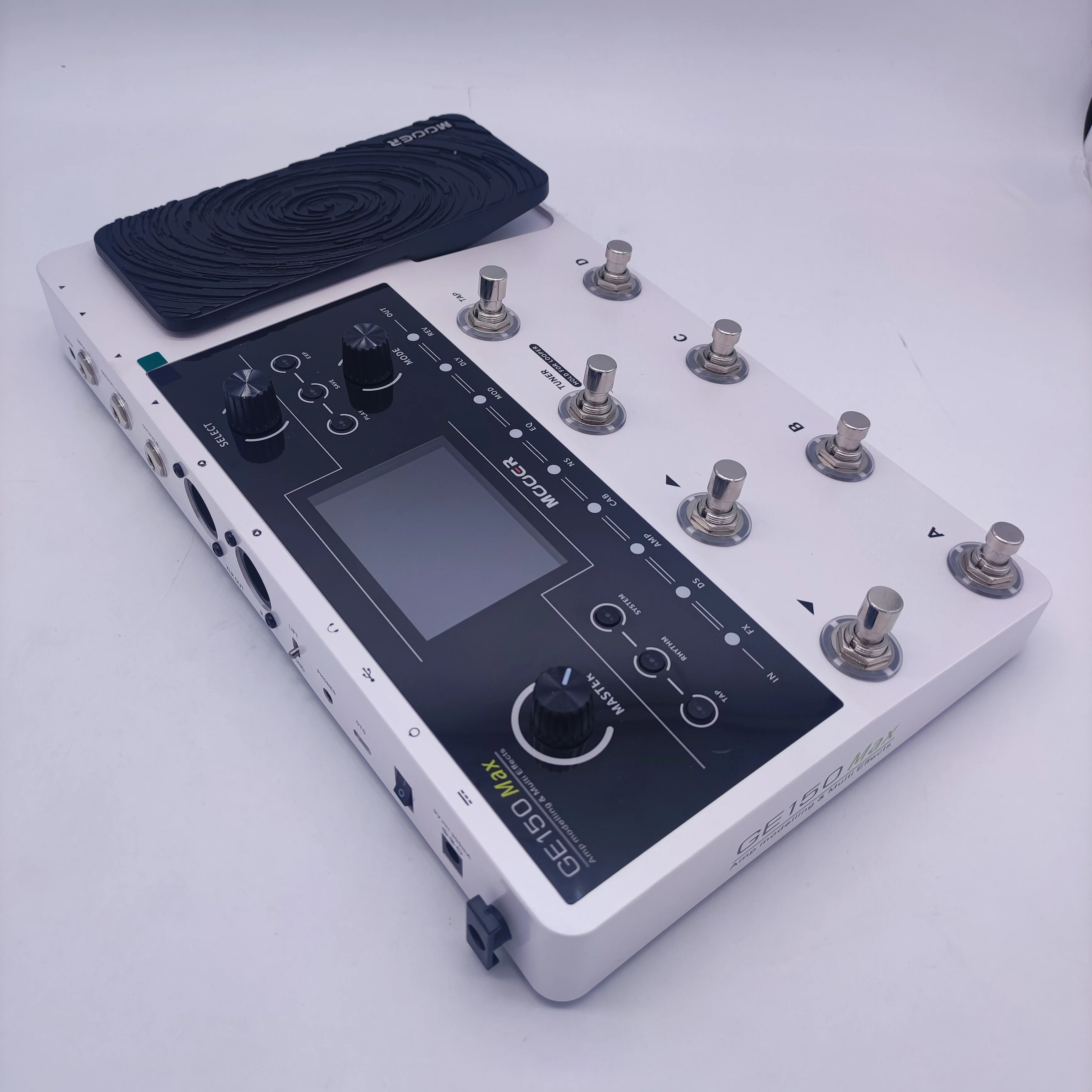 MOOER GE150 MAX Amp Modelling & Multi Effects with 3.5-inch LCD