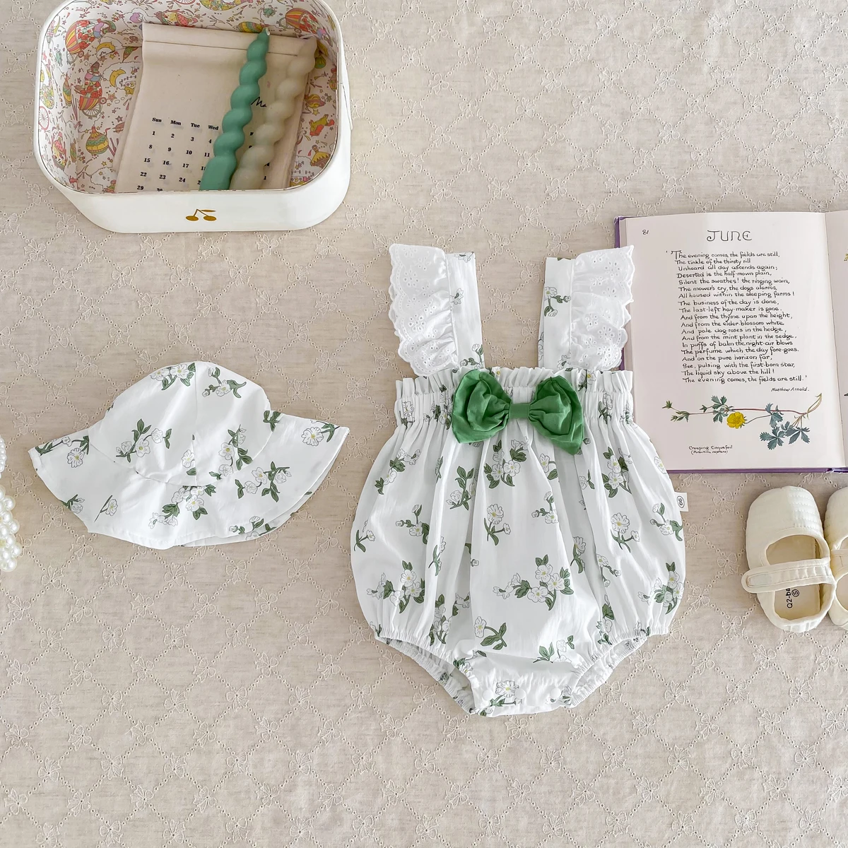 Summer Baby Bodysuit Girls Lace Short Sleeves Floral Prints Romper with Hat 0-2yrs