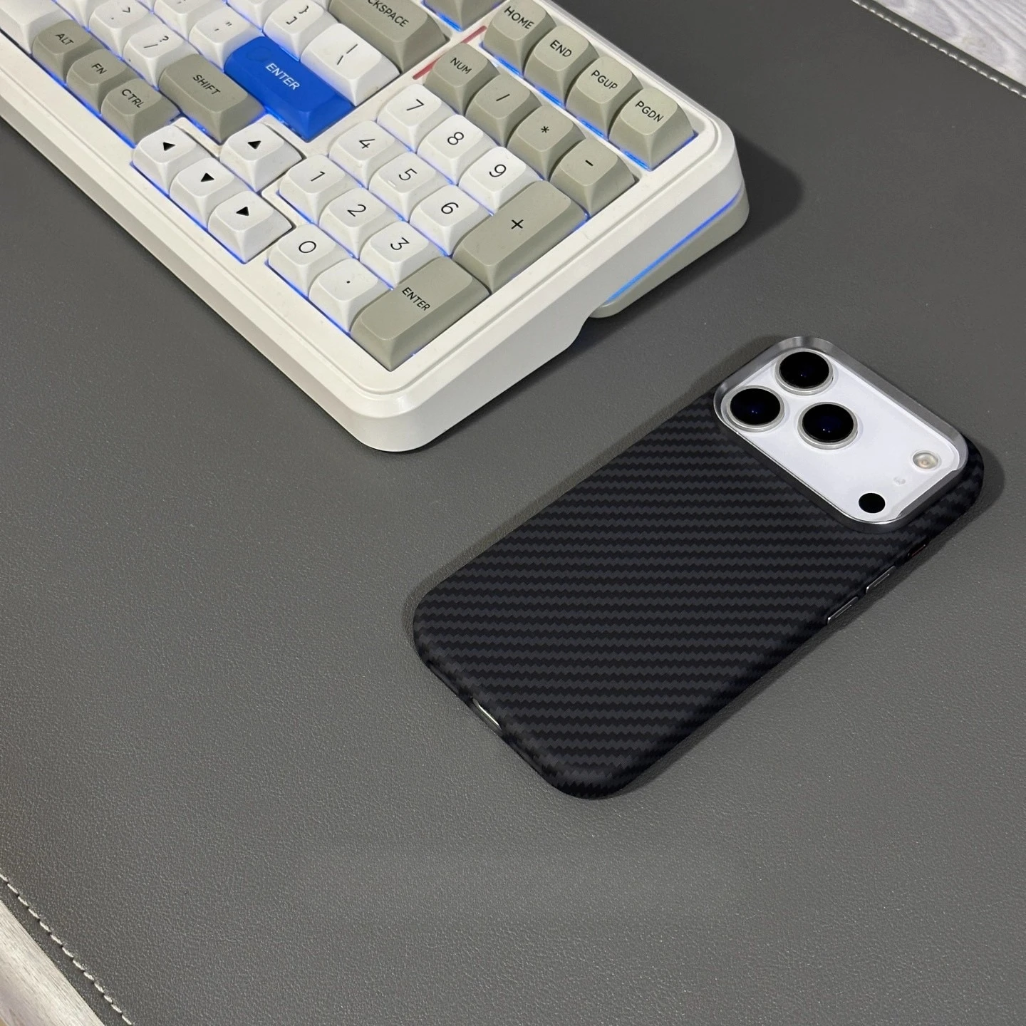 Korean Style Magnetic Carbon Fiber Texture Phone Case with Camera Lens Protection